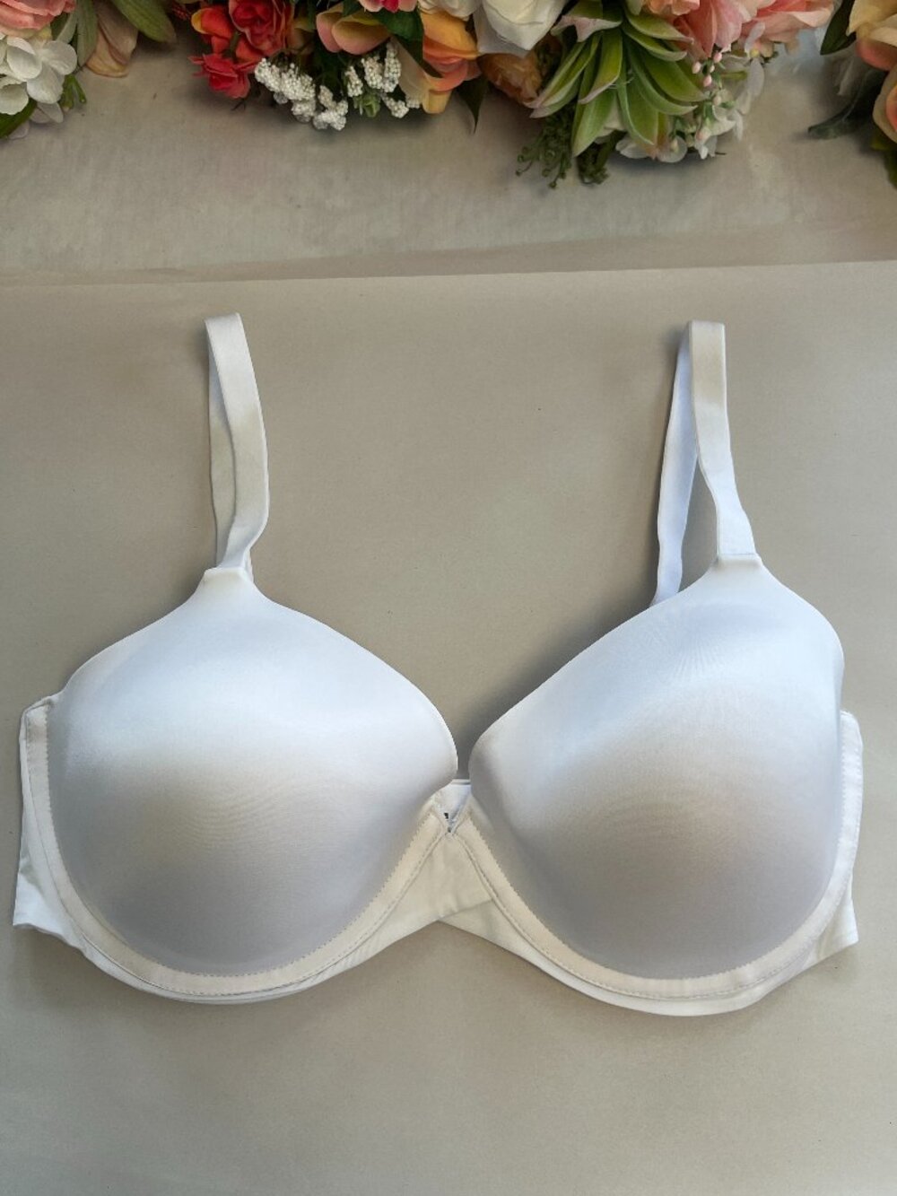 Maidenform Underwire T-Shirt Bra White Lightly Padded 36D